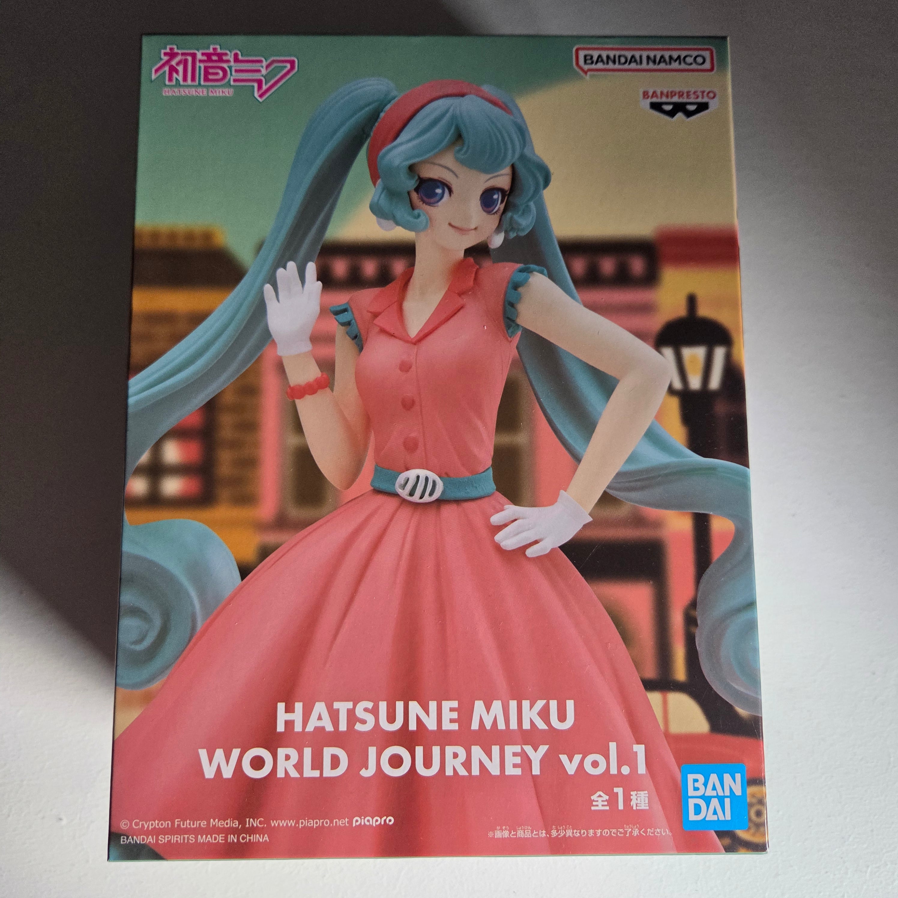 Hatsune Miku Figurine World Journey volume 1